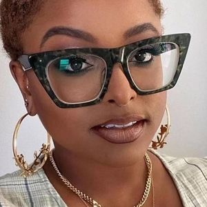 Women Fashion Glasses